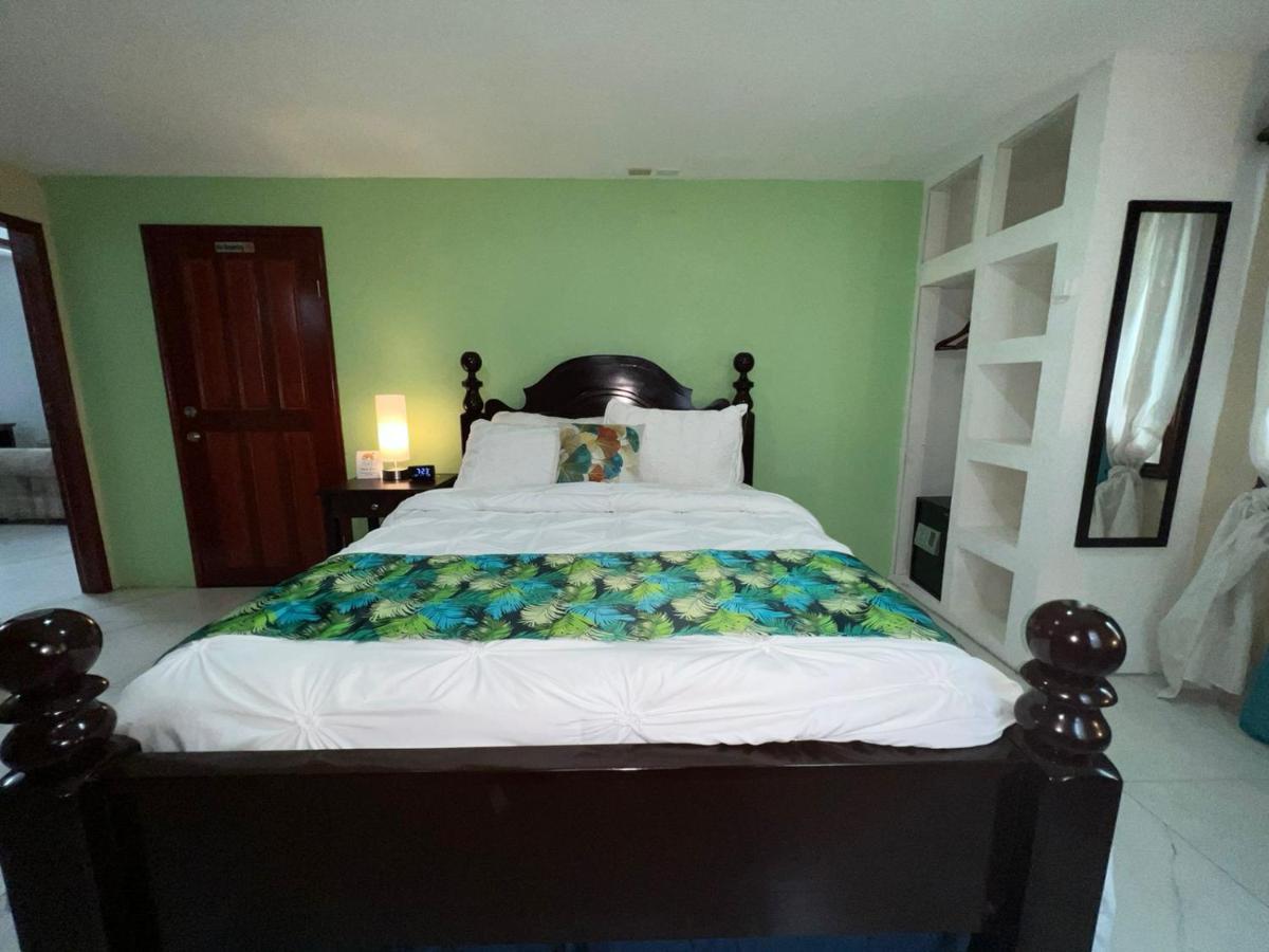 One South Place Hotel Belize City Exterior photo