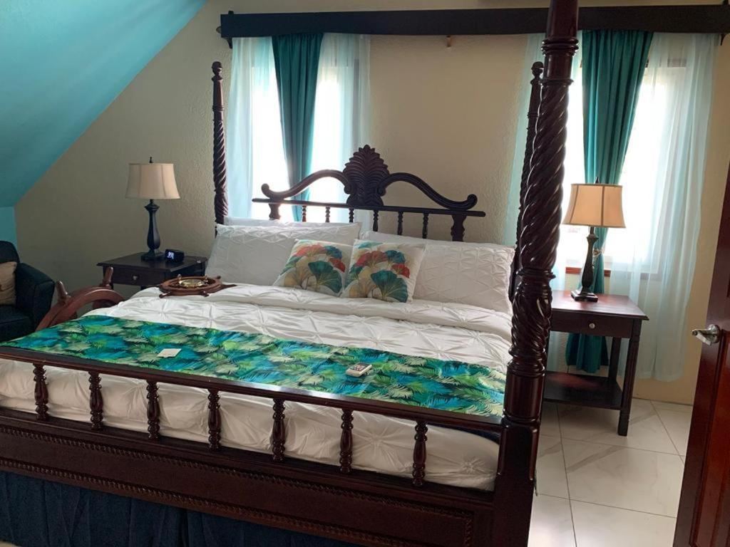 One South Place Hotel Belize City Exterior photo